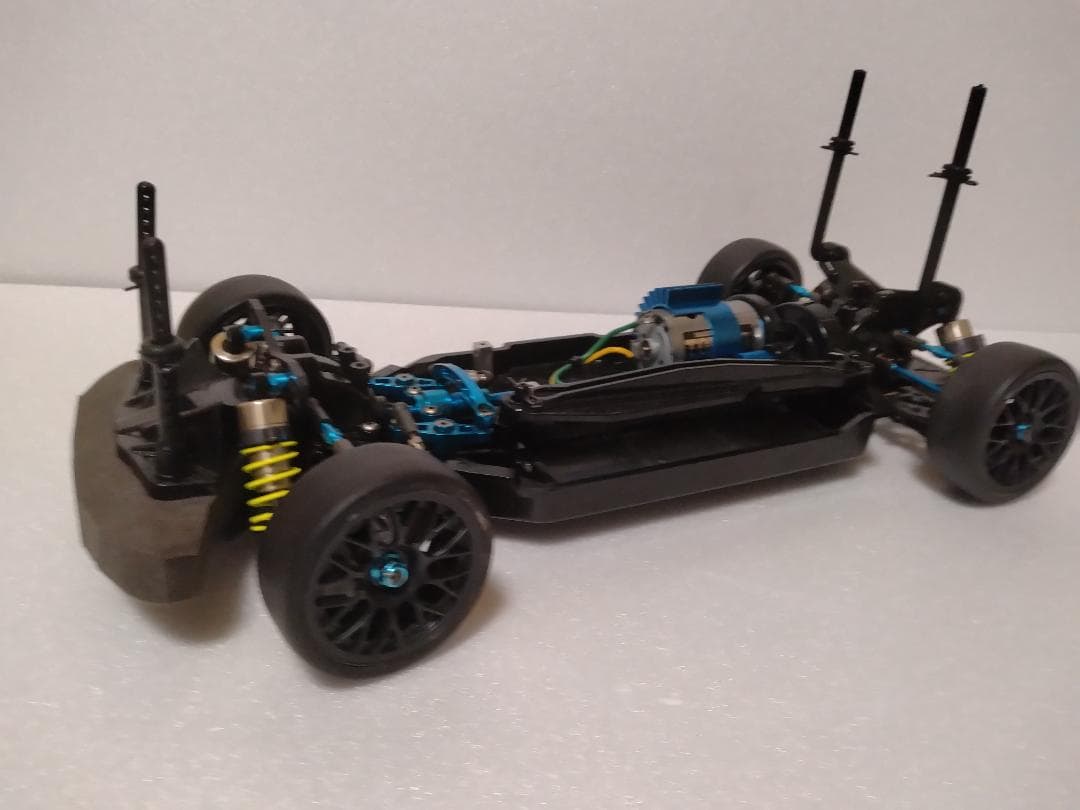 タミヤ　TT02シャーシ　WRXボディ付き