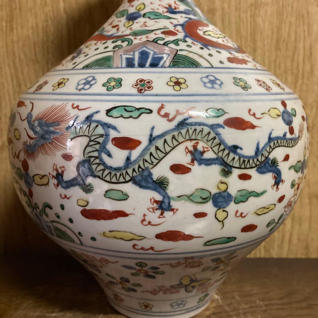 中国　色絵　瓶　龍鳳花蝶図　大明萬暦年製銘