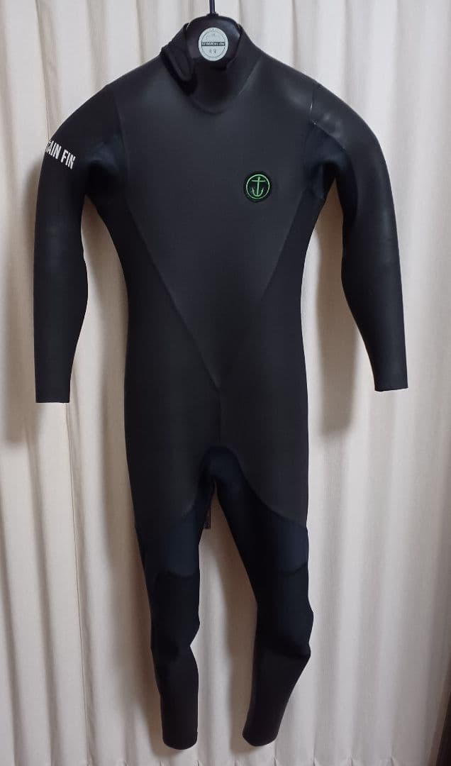 CAPTAIN FIN　キャプテンフィン　ウェットスーツ　3mm ラバー　ML