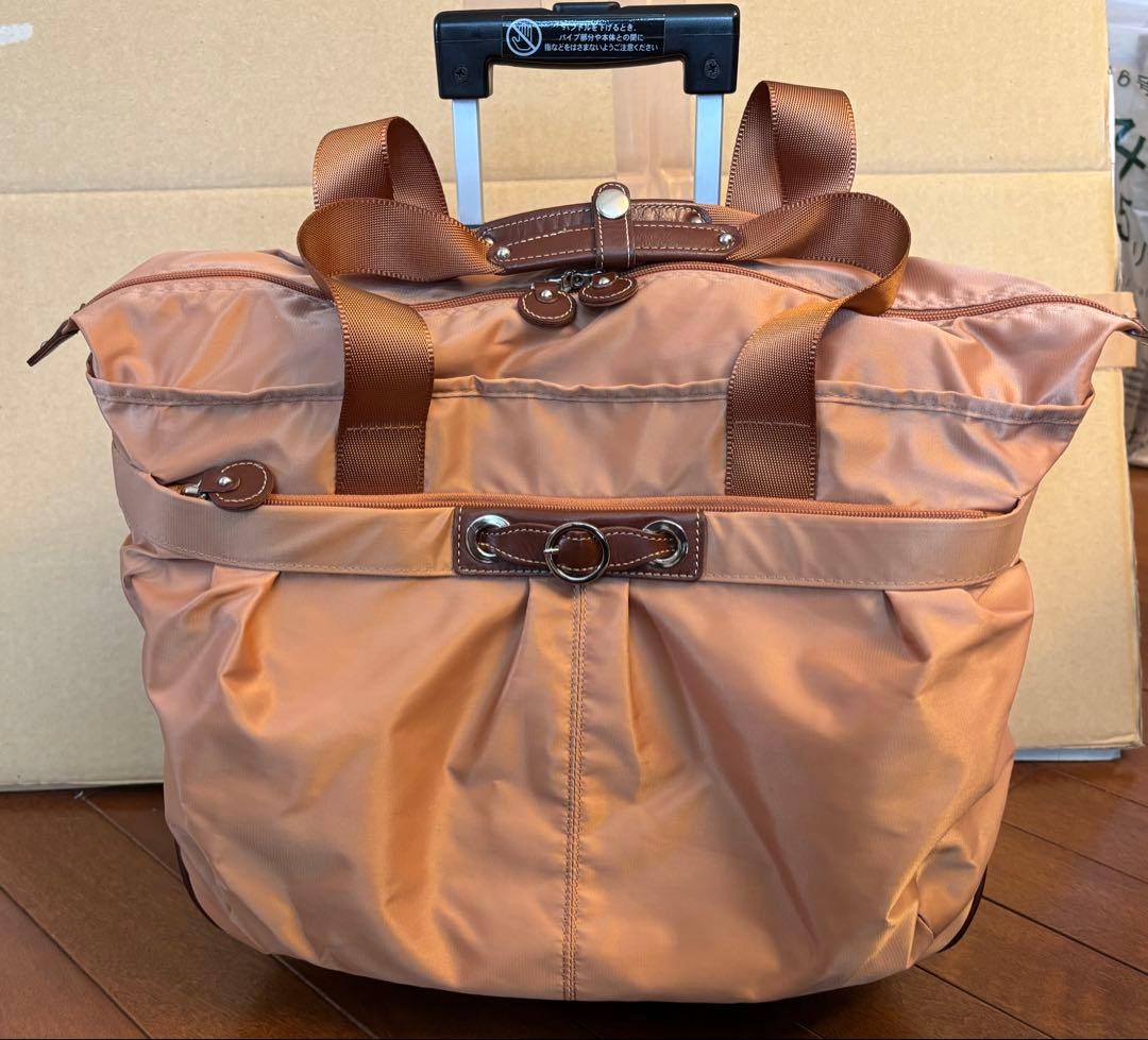 カナナプロジェクト　キャリーバッグ 機内4輪サイレント