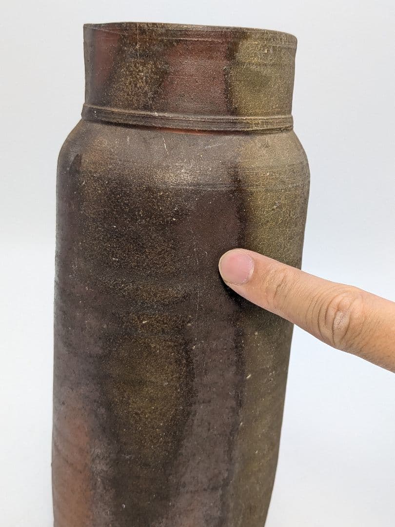 岡山県重要無形文化財 吉本正 備前焼 花入 合箱共布栞 花瓶 花器 花生 置物