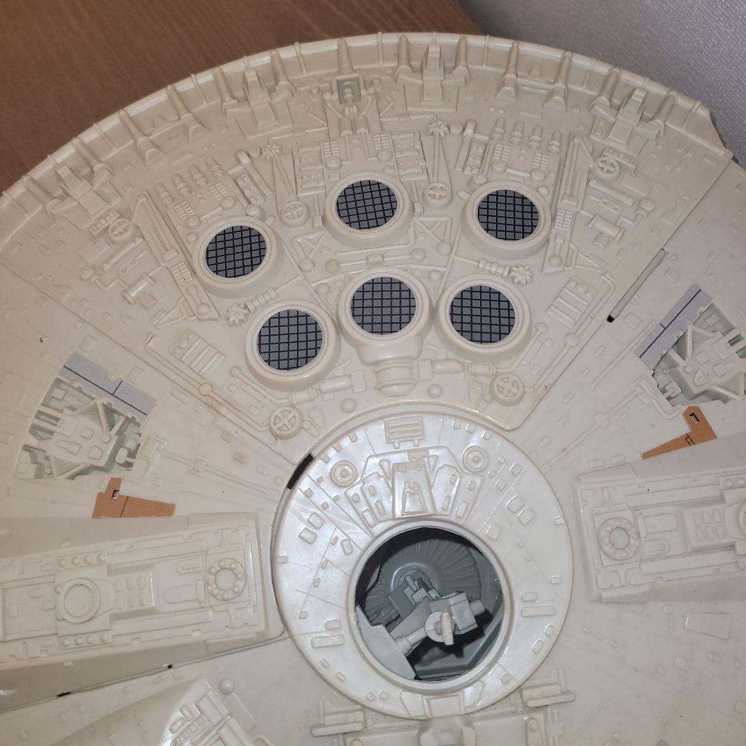 スター・ウォーズ ミレニアム・ファルコン スペースシップ