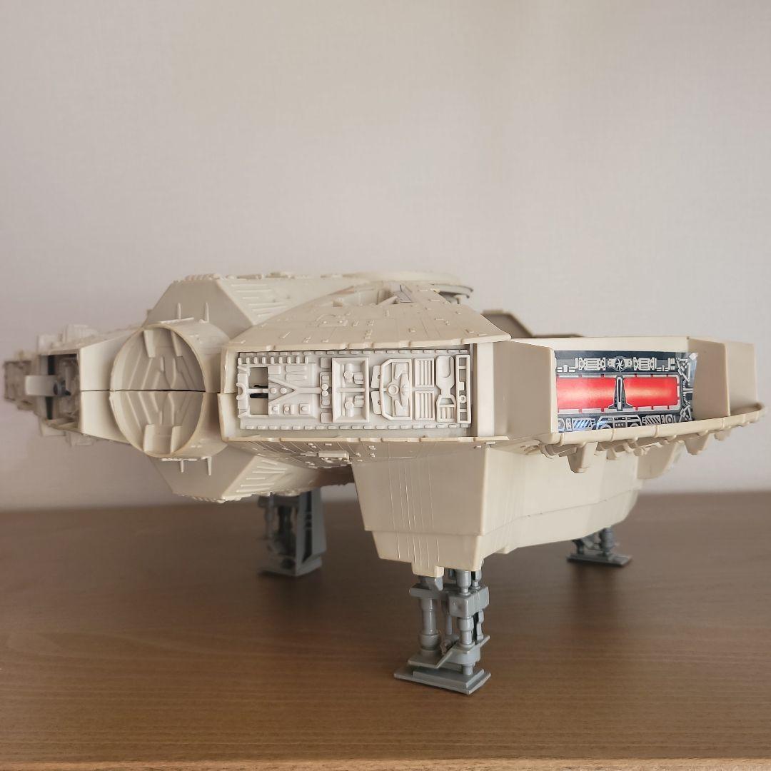 スター・ウォーズ ミレニアム・ファルコン スペースシップ