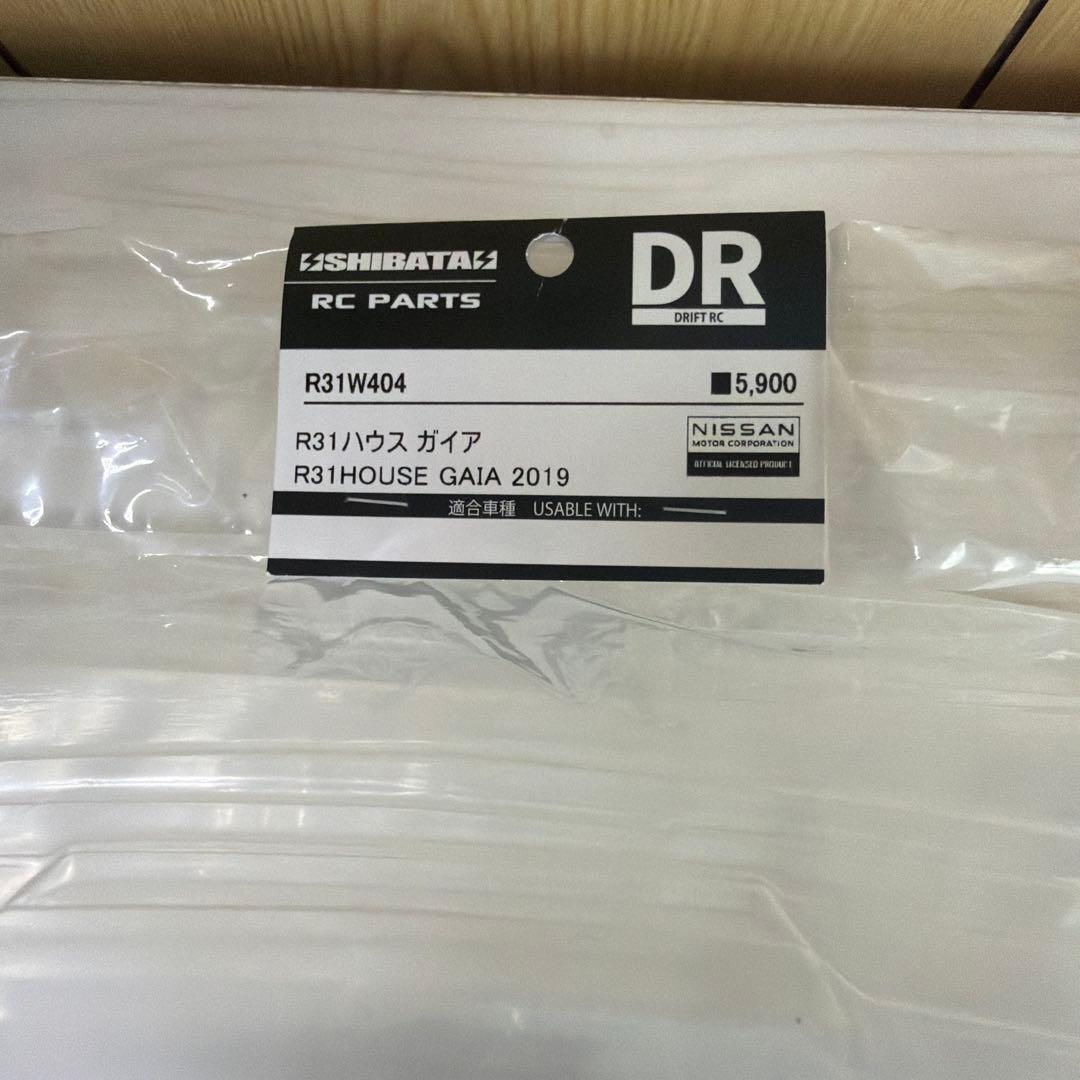 R31 ハウス　ガイア　新品ボディ　1/10