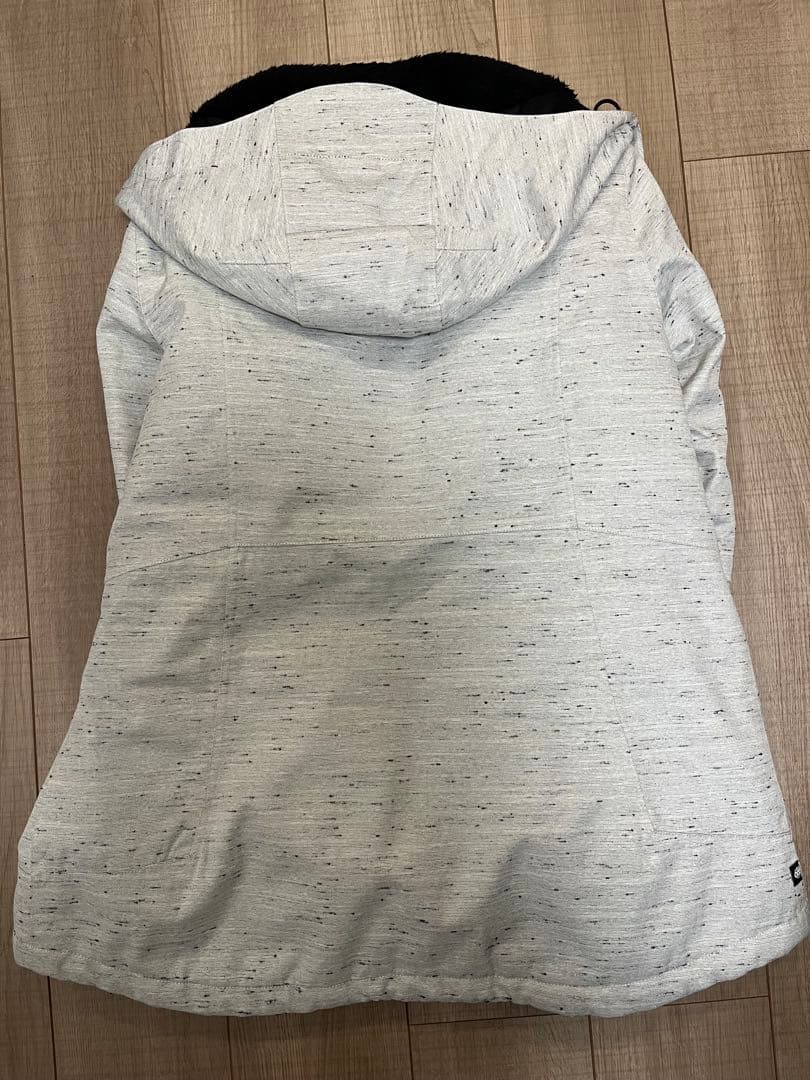 シックスエイトシックス 686 スノーボードウェア ジャケット レディース