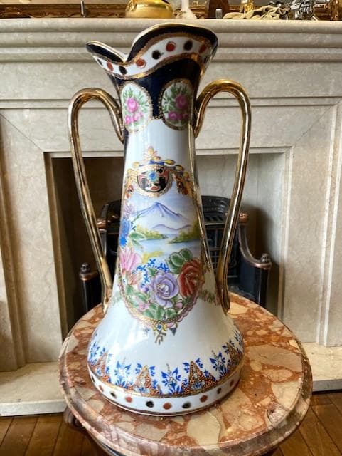 花柄装飾 陶器の花瓶