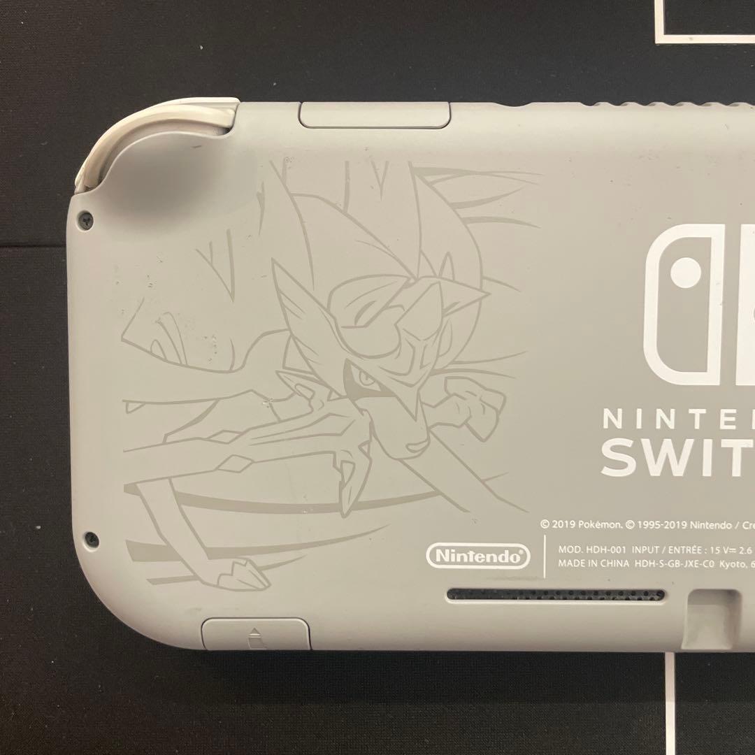 ニンテンドースイッチ　ライト　ザシアン＆ザマゼンタ