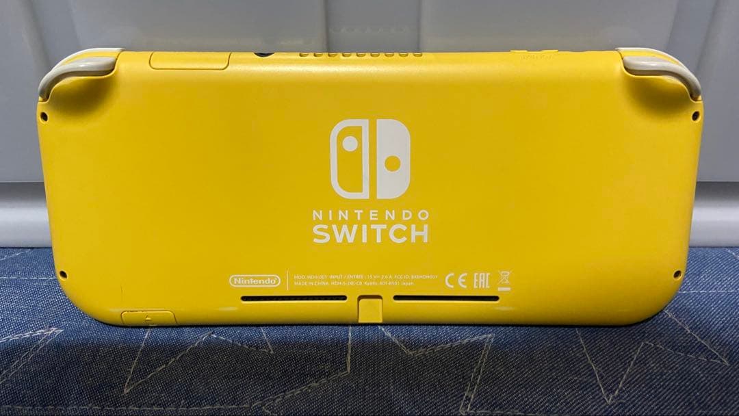 ジャンク Switch Lite SDカード認識せず 箱アダプター付 初期化済
