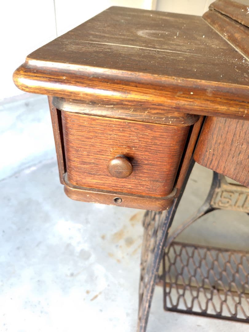 アンティークミシン脚テーブル　SINGER 足踏みミシン　網目　鉄脚