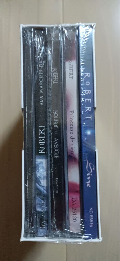 Robert 限定CDボックス PREMIER ECRIN + サイン入カード