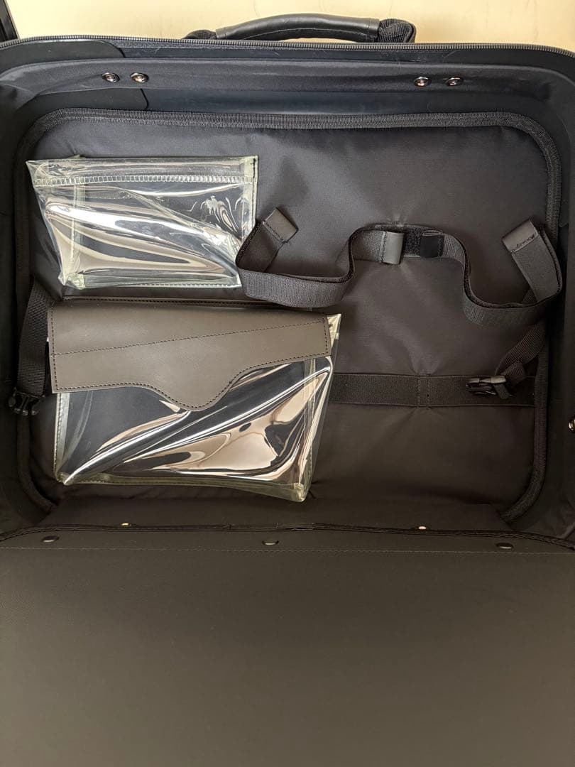 アディダス　FBメディカルケース