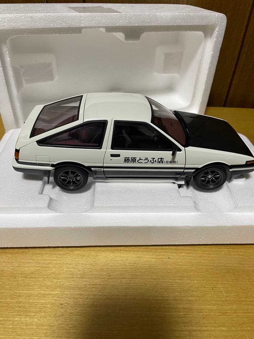 頭文字D AE 86 1/18 Auto Art FINAL VERSION