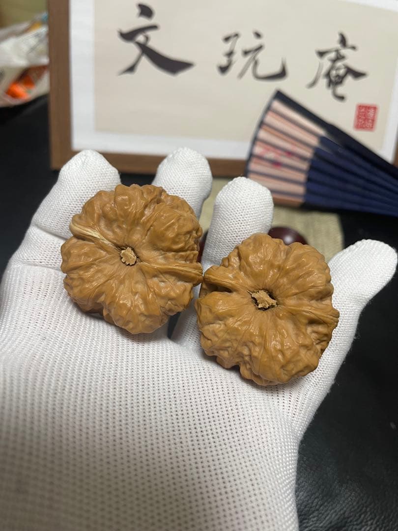 No.260遊ぶくるみ　文玩核桃 ❤️❤️❤️❤️三角箭毒蛙文玩袋　セット