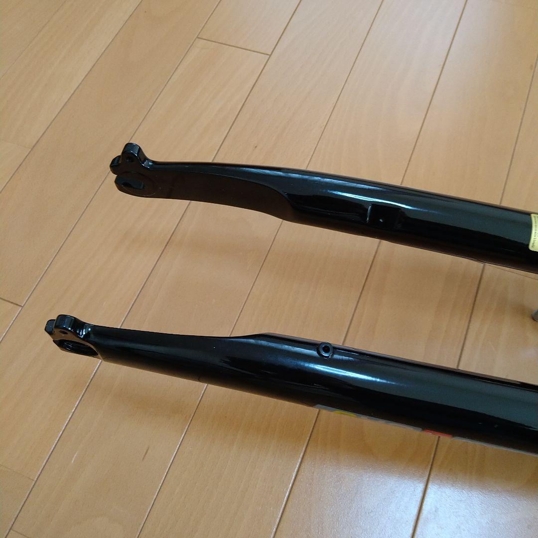 SR SUNTOUR 26インチ用サスペンションフォーク