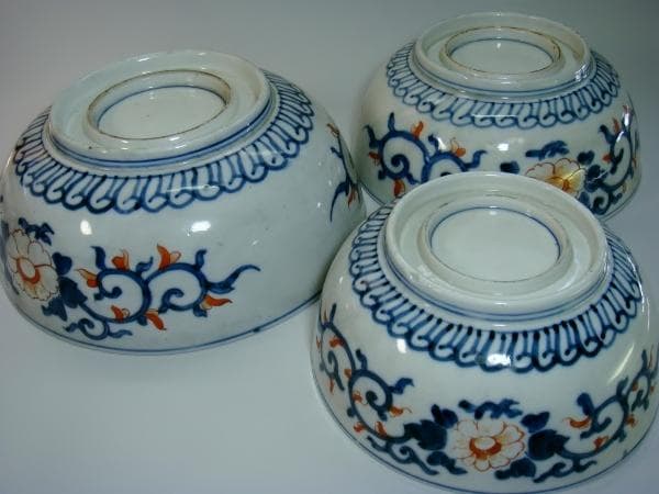 鉢■古い花唐草紋赤絵染付 青海波 五重塔 三つ鉢 時代物 骨董品（江戸後期）■