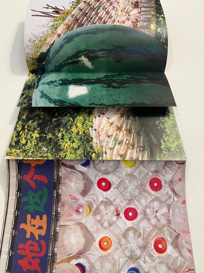 COMME des GARÇONS 非売品　アート冊子　SIX purple ②