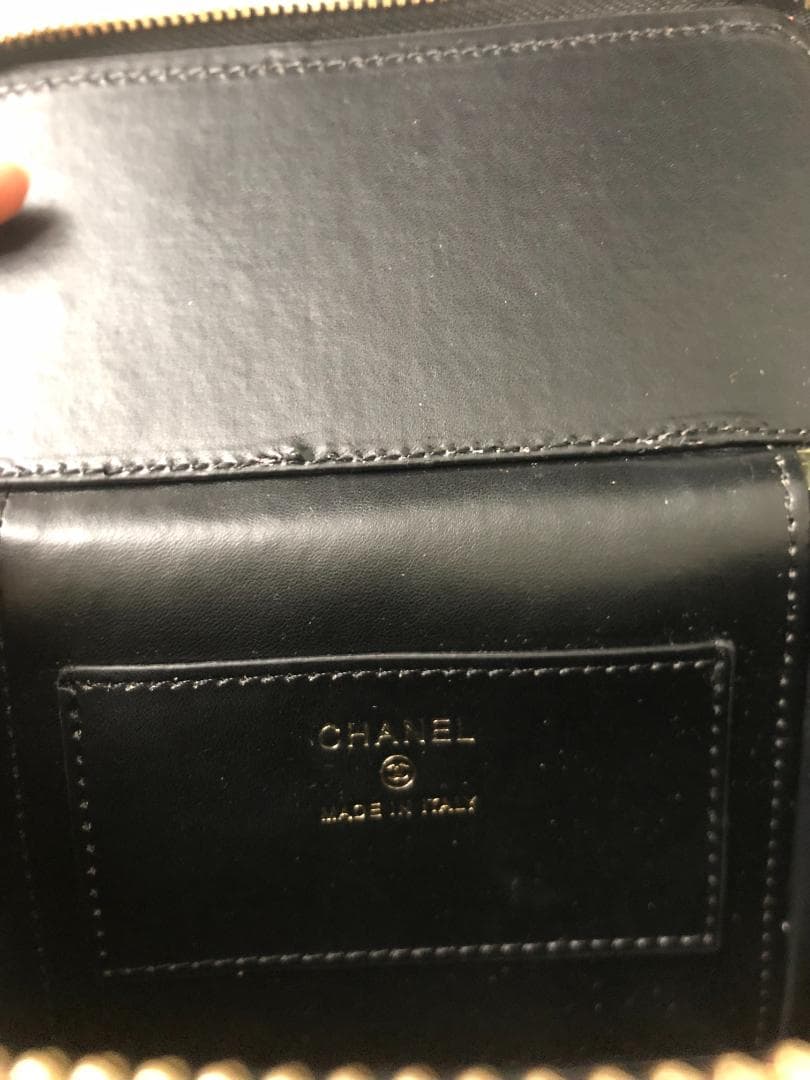 ショルダーバッグ　ブラック　　バッグ　ツイード