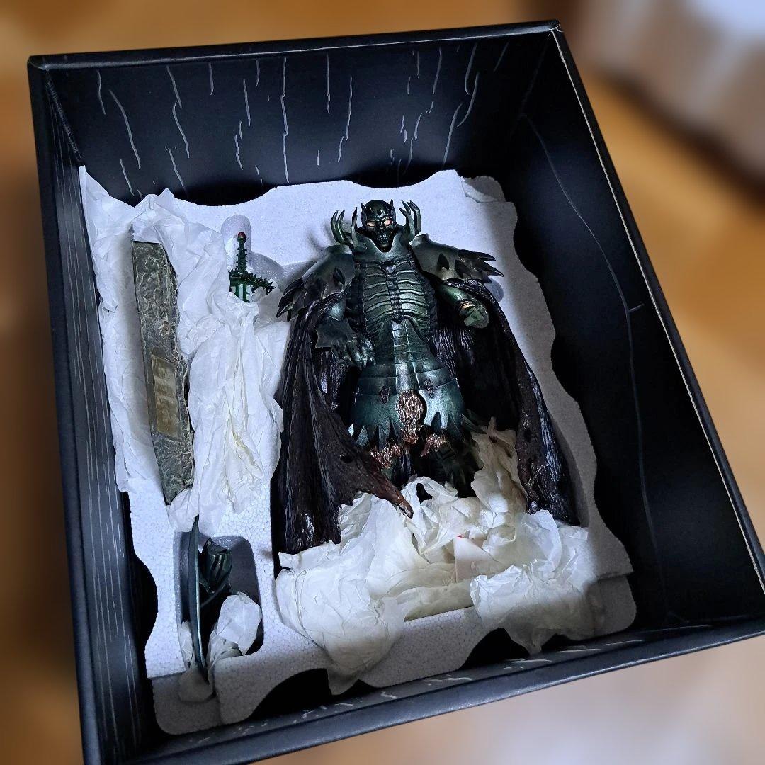 ベルセルク ART OF WAR フィギュア 髑髏の騎士 特別版I　深緑色