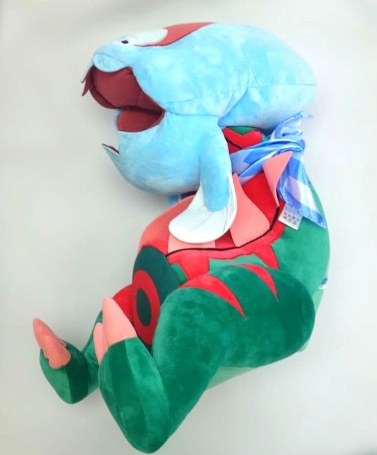 ウオノラゴン　ぬいぐるみ　エラがみ