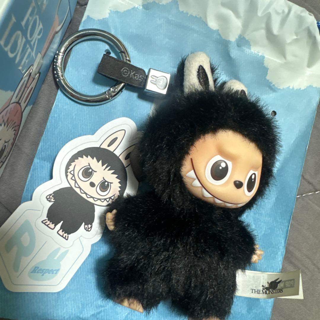 POPMART PIN FOR LOVE ぬいぐるみ ラブブ イニシャル　R r