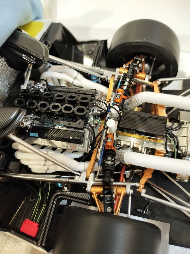 LCDMODELS　1/18　ウアイラR