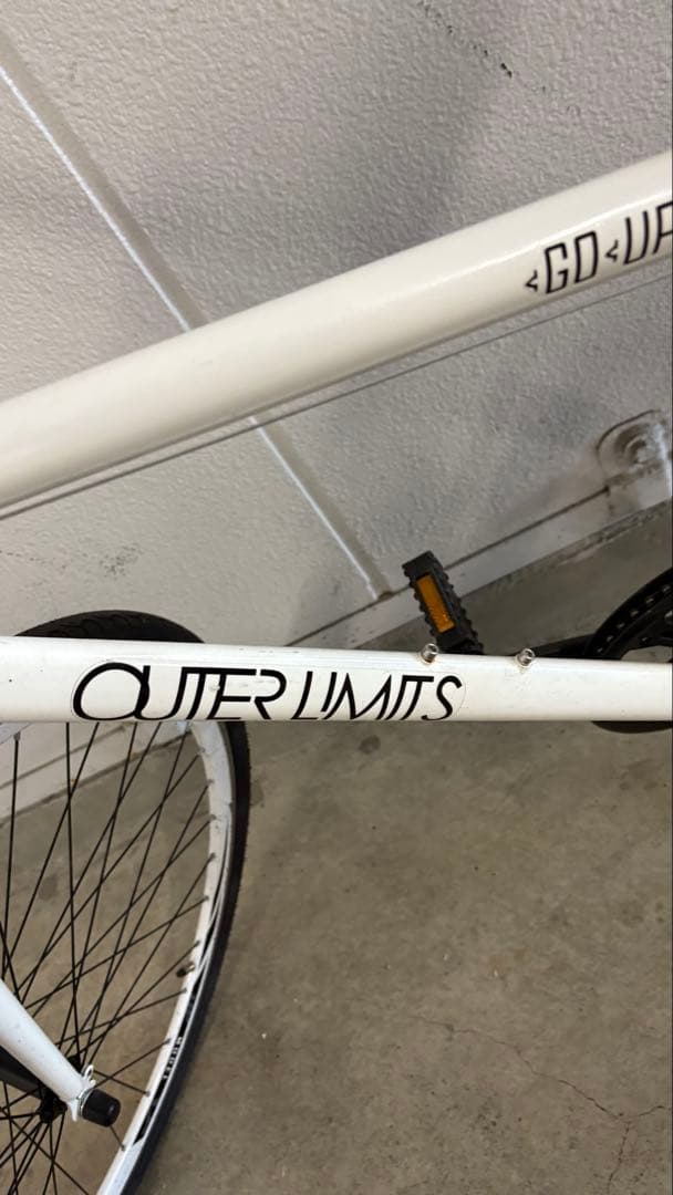 【神奈川県平塚市直接取引】アウターリミッツ　クロスバイク