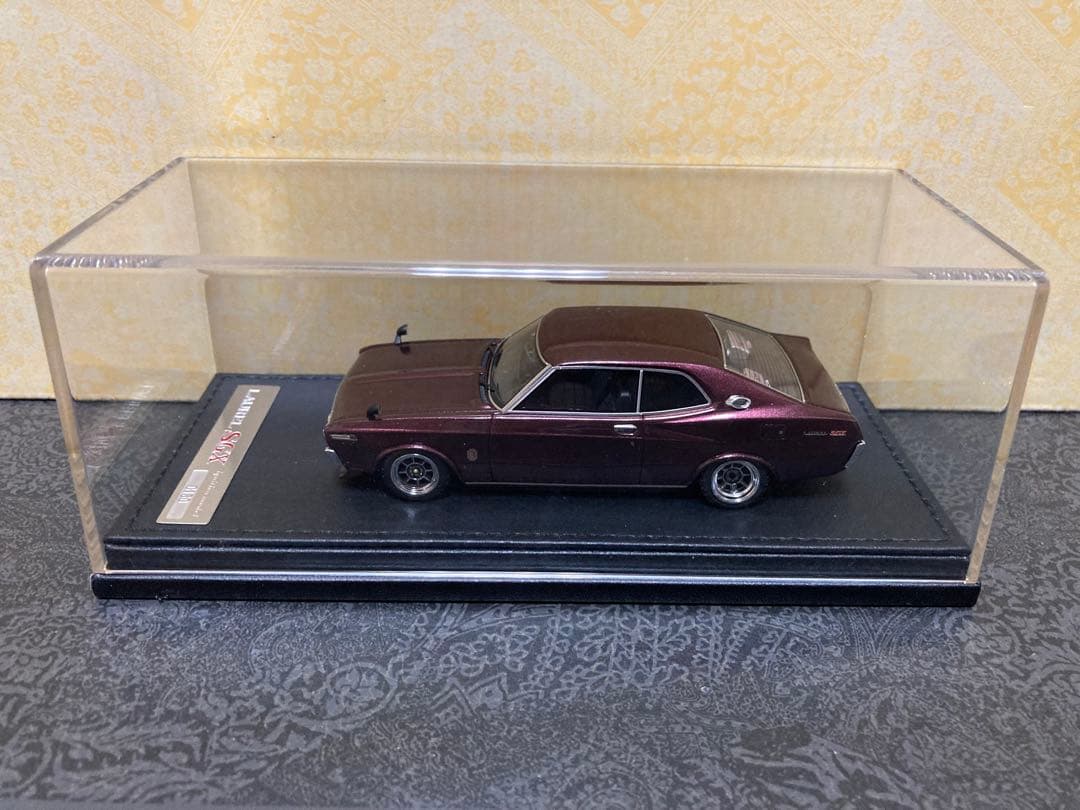 イグニッションモデル 1/43 日産 ローレル 2000SGX C130 紫