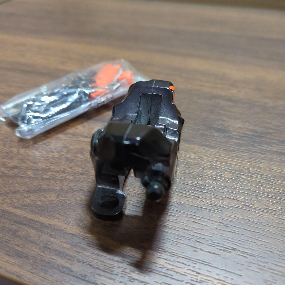 BR-M8120 油圧ディスクブレーキ 4ピストン キャリパー ハイドローリック