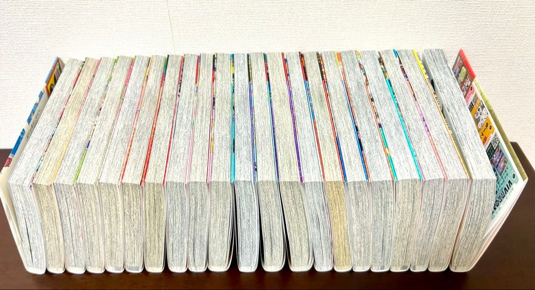 【美品】ONE PIECE全巻 1〜111巻＋特典４点　送料込み　ワンピース