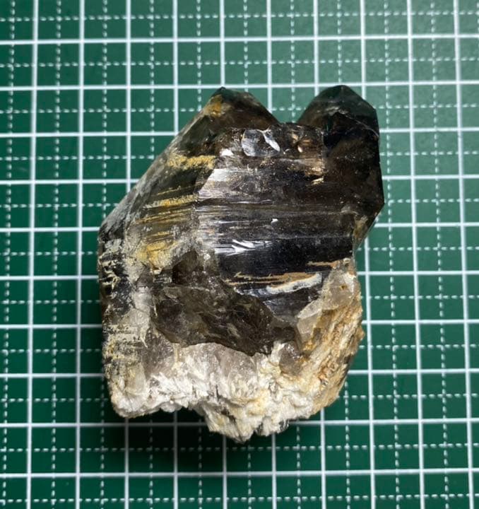 滋賀県田上山産　煙水晶　国産鉱物　標本　原石