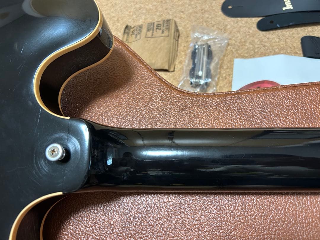 ギター ES-330 Dot VOS Ebony w/Bigsby GIBSON