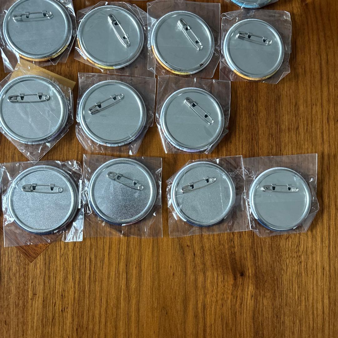 名探偵コナン 缶バッジセット 33個まとめ売り