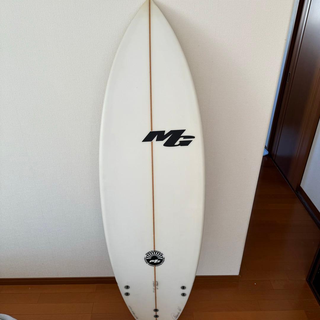 美品　サーフボード　ショートボード　マウリシオギル　MG 5'9