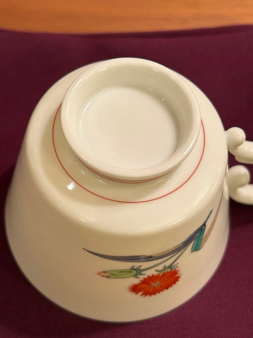 人間国宝 十四代 柿右衛門 本人作 濁手 撫子文 珈琲碗 カップ&ソーサー