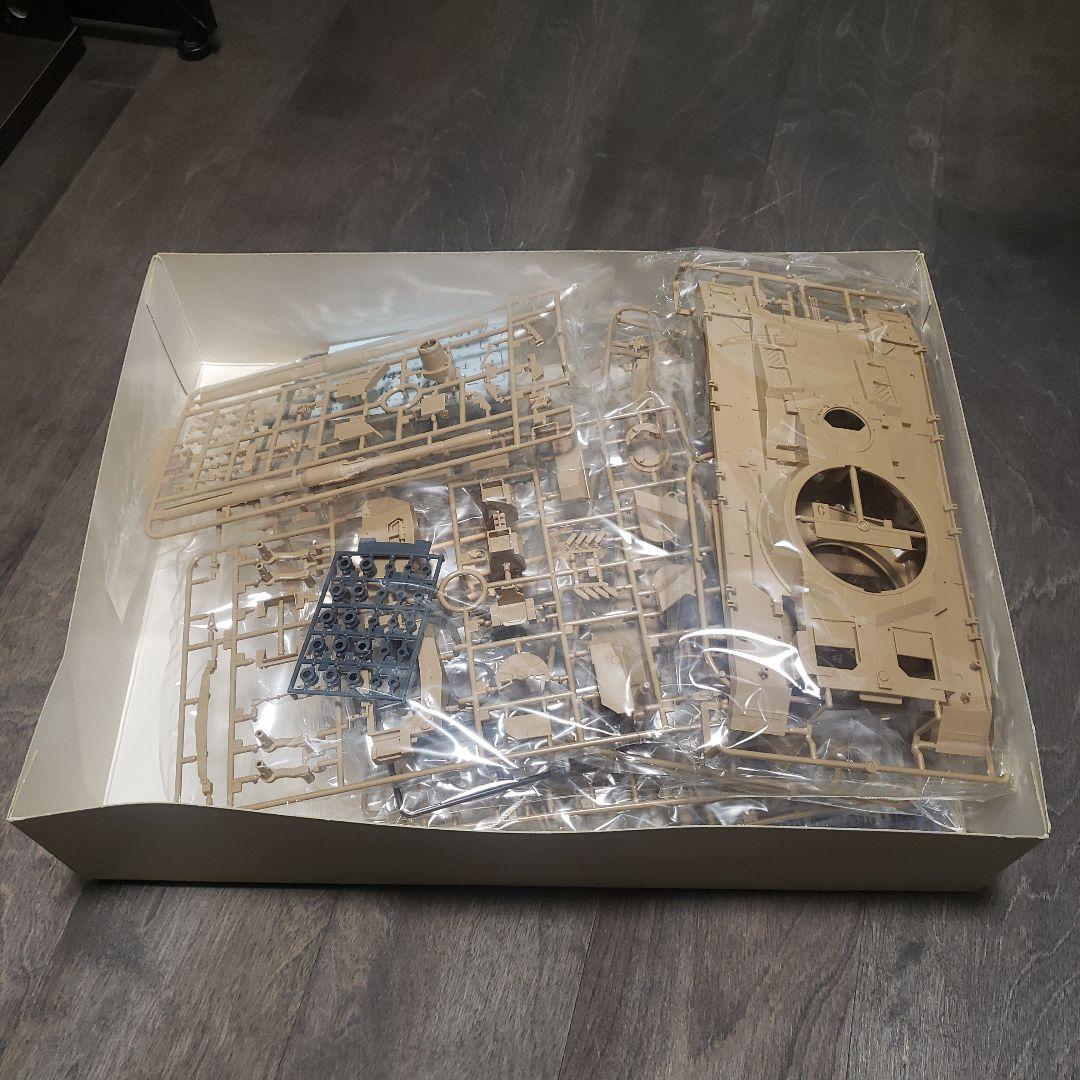 E.F.G.F. M61A5 MAIN BATTLE TANK　35:1