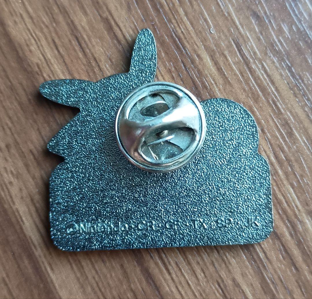 2002 ワールドカップ ピカチュウ ピンバッジ