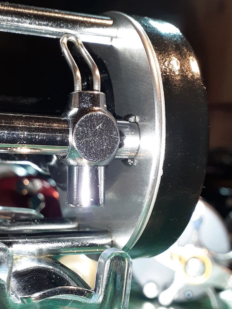 アブガルシア ABU アンバサダー2500C サイドカップ変更