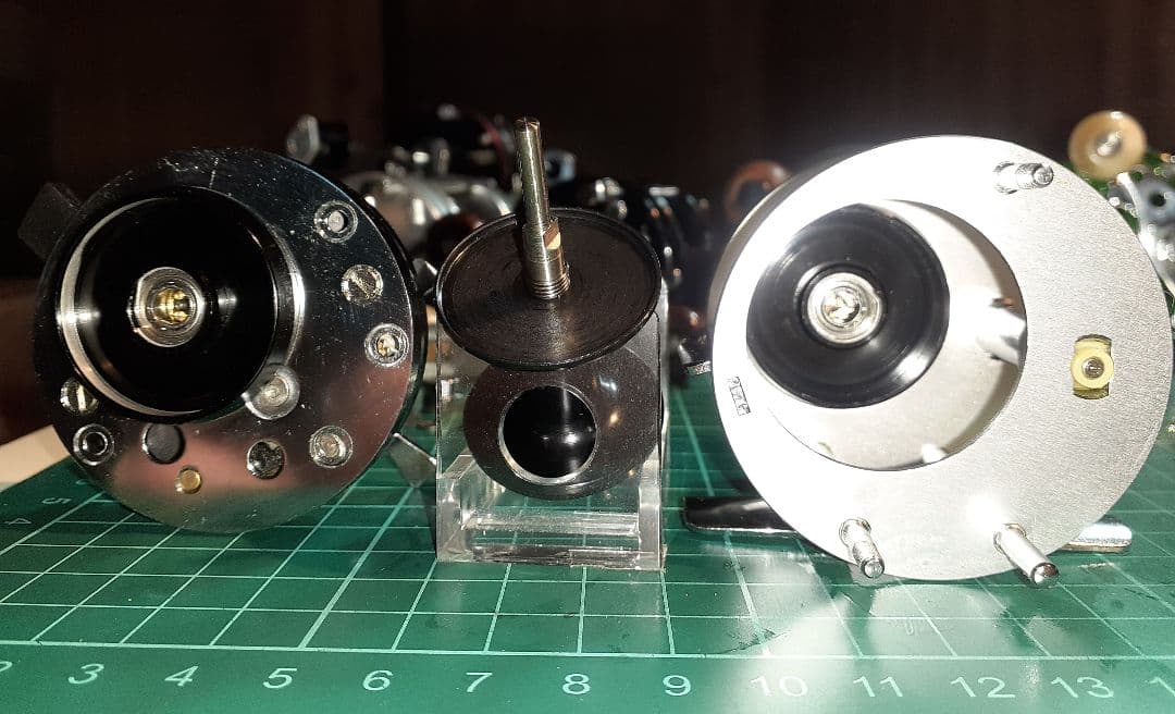 アブガルシア ABU アンバサダー2500C サイドカップ変更