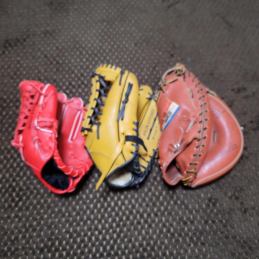 軟式グローブセット 赤・黄・茶色