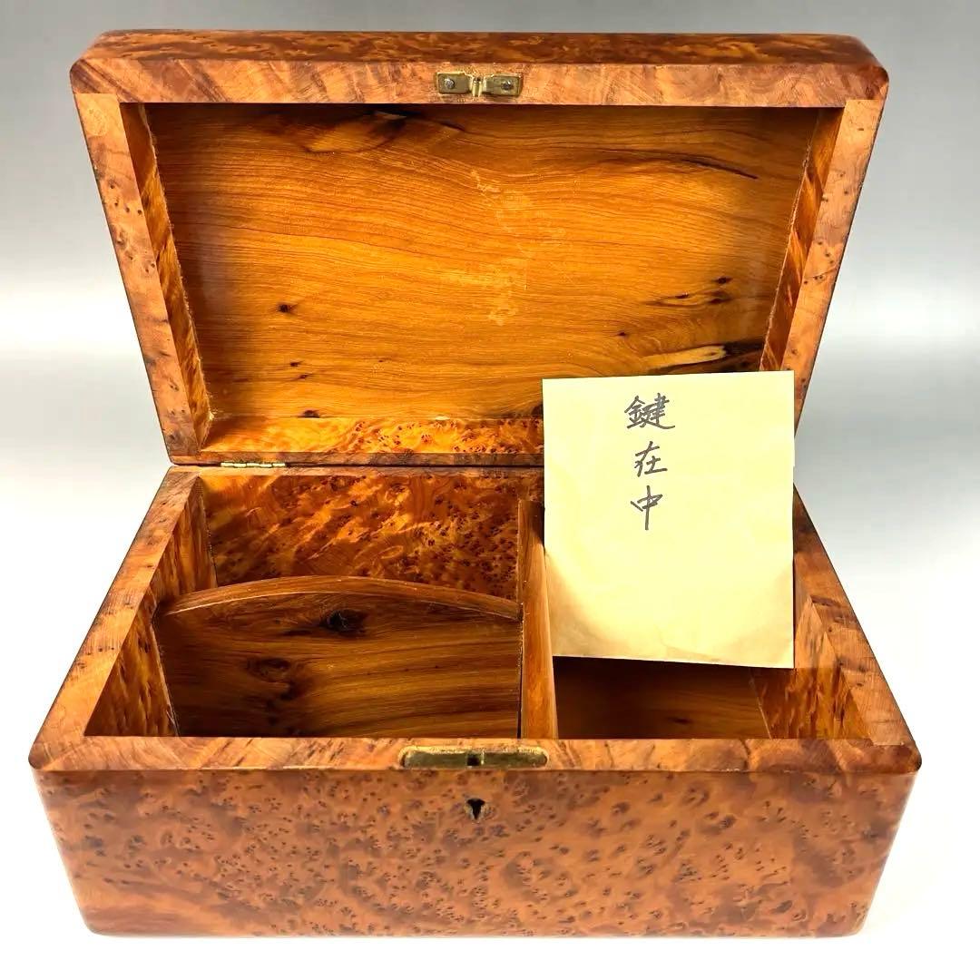 寄木細工の装飾ボックス　螺鈿(ラデン) 大変重厚　宝石箱　金庫　箱