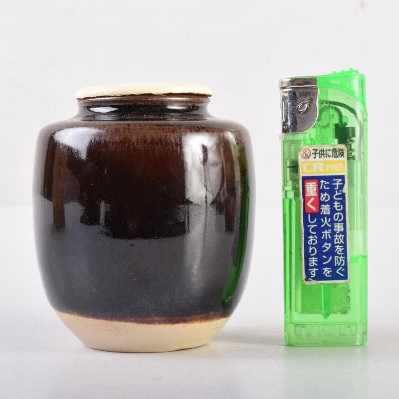 茶道具　尾戸焼　土居庄次造　肩衝茶入　仕覆付　共箱　V　6974