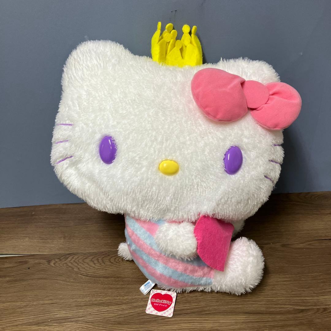 3Fサンリオ ハローキティ ぬいぐるみ 4点まとめ売り 王冠 オーバーオール