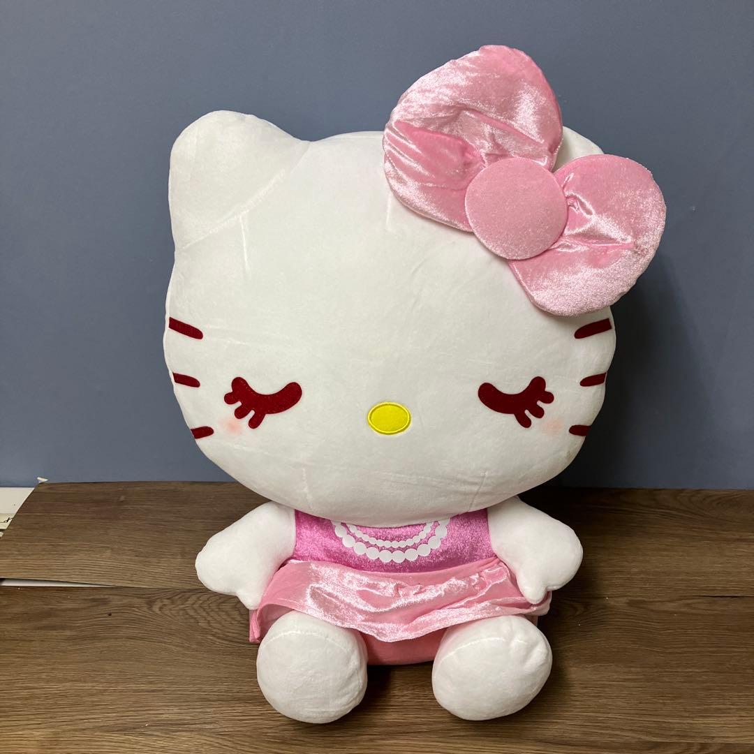 3Fサンリオ ハローキティ ぬいぐるみ 4点まとめ売り 王冠 オーバーオール