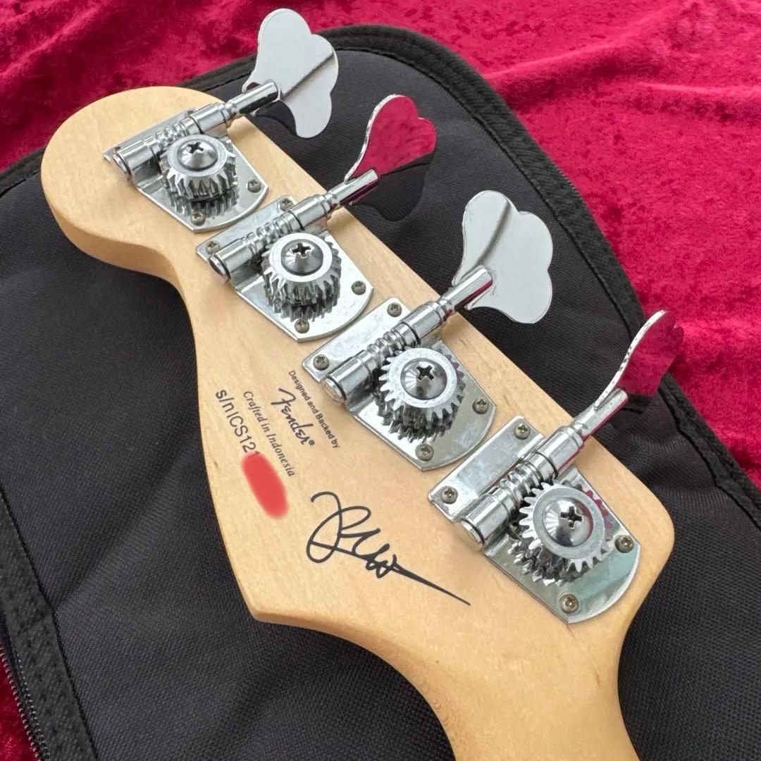 美品 メンテ済 Squier Pete Wentz Precision Bass