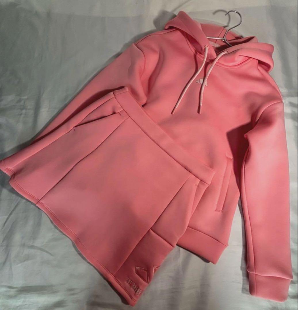 新品adidas ゴルフダンボールニットフーディースカート セット　ビックロゴ