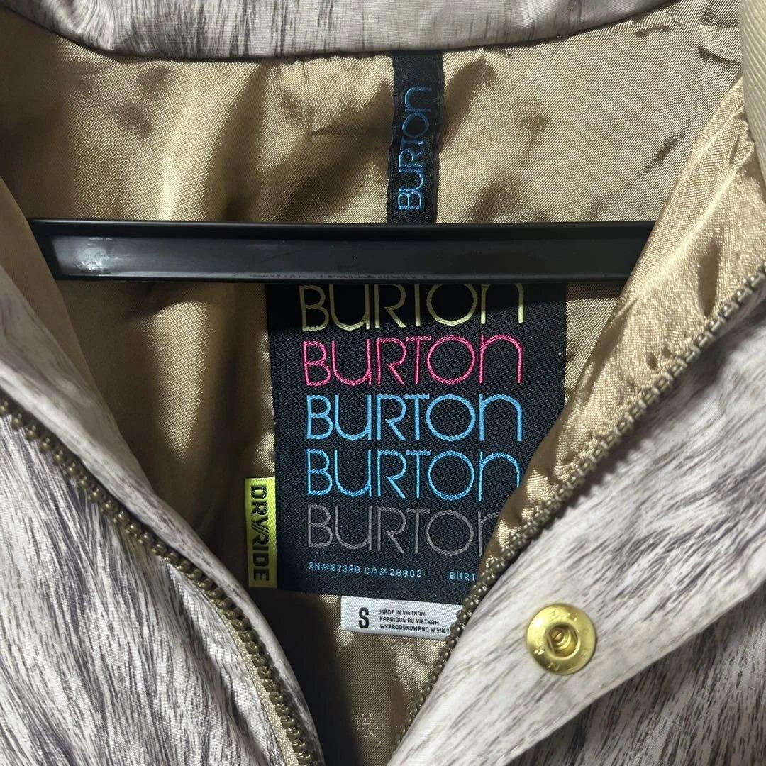 希少カラー　BURTON スノーボードジャケット S グレー　レディース