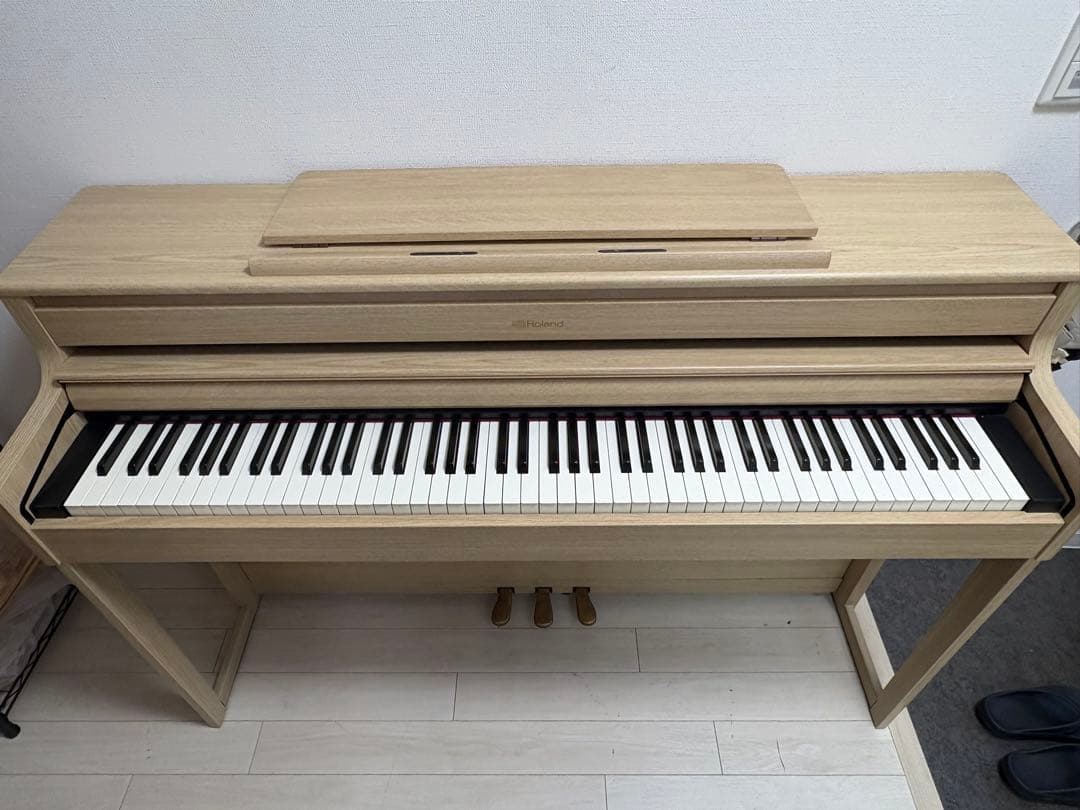 【引取or直配送】ローランド　HP704 88鍵 電子ピアノ　ライトオーク