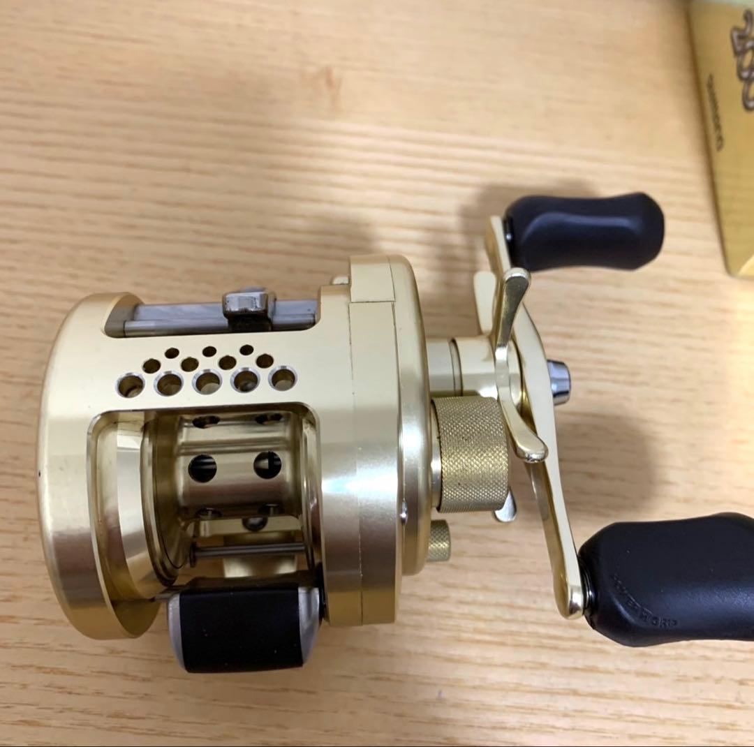 シマノ　00カルカッタコンクエスト200