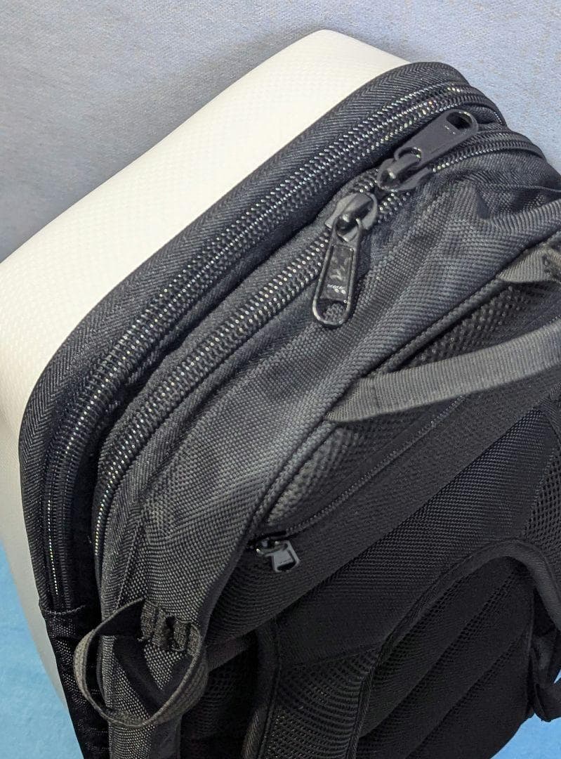 JML バイオリンケース　シェル構造バックパック型　ホワイトカラー