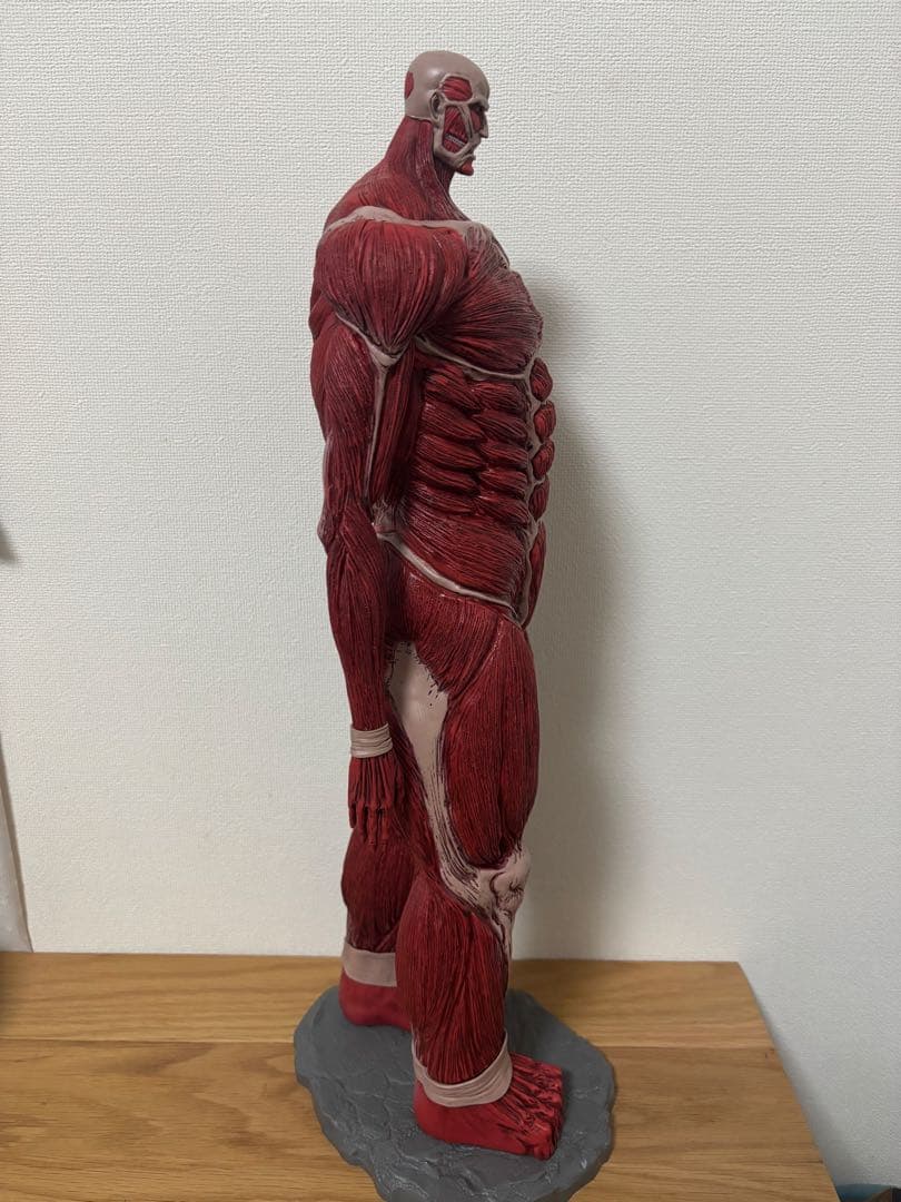 進撃の巨人 一番くじA賞獣の巨人 B賞リヴァイ ラストワン賞超大型巨人おまけ付き